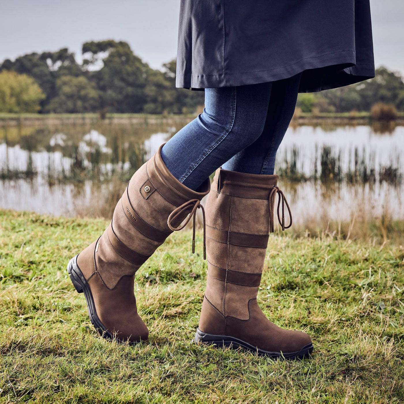 Dublin river boots IV in chocolate.