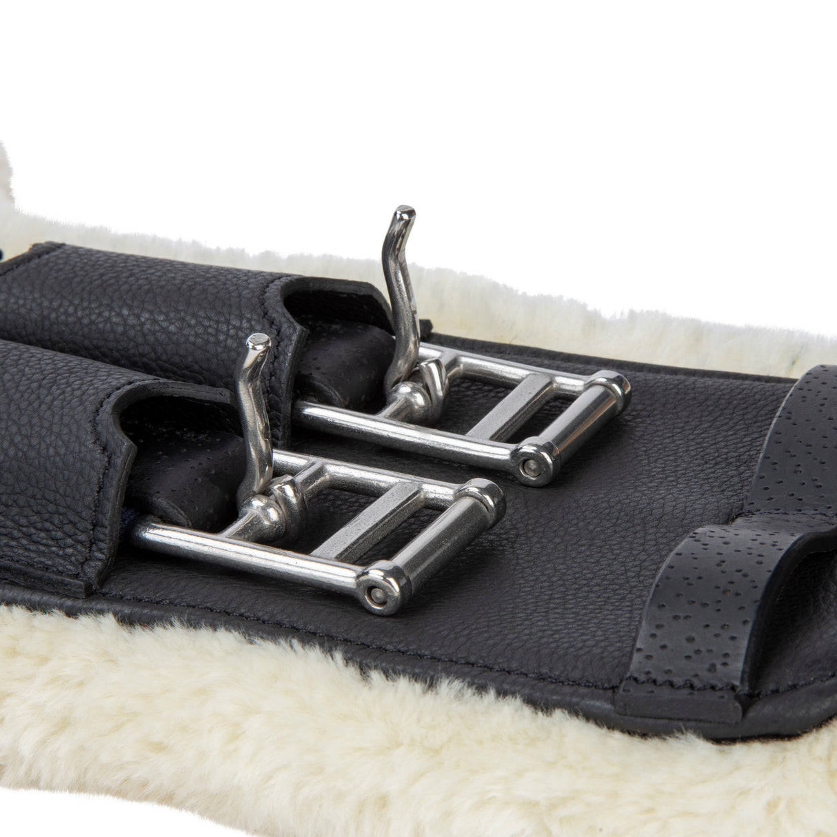 Shires Velociti Lusso Elite Short Stud Girth #colour_black