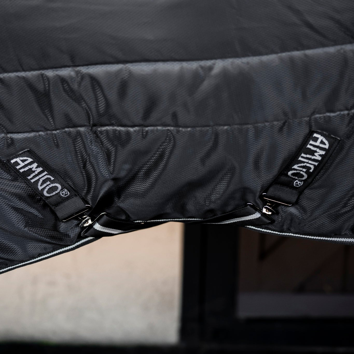 Horseware Ireland Amigo Ripstop Insulator 350g Stable Rug #colour_black-black-silver