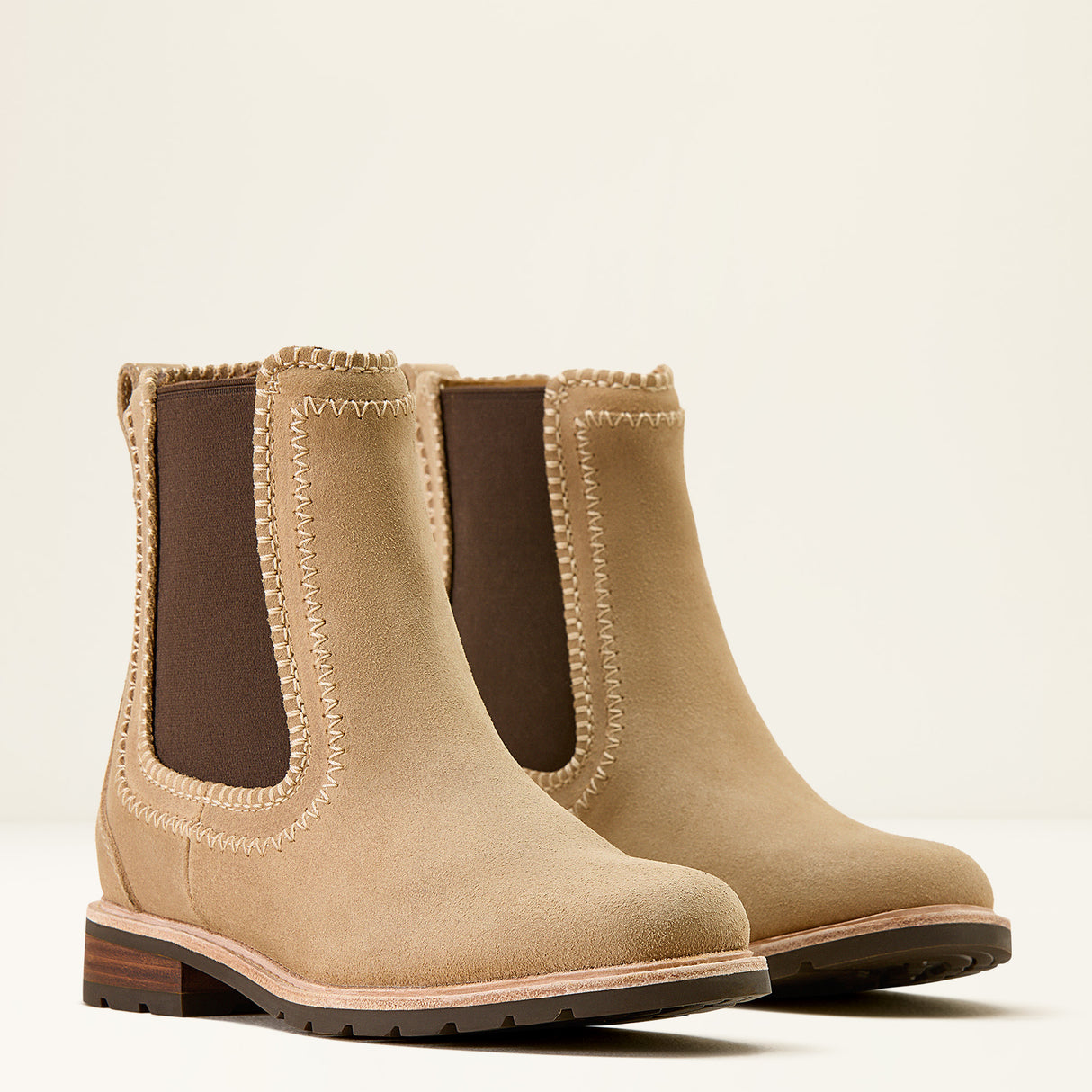 Ariat Women's Wexford Whipstitch Chelsea Boot