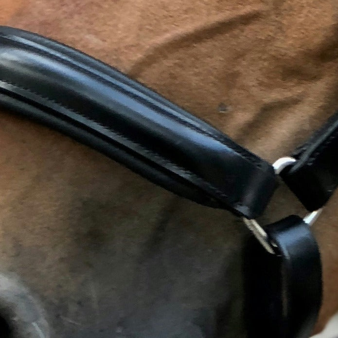 Norton Pro Anatomical Head Collar #colour_black