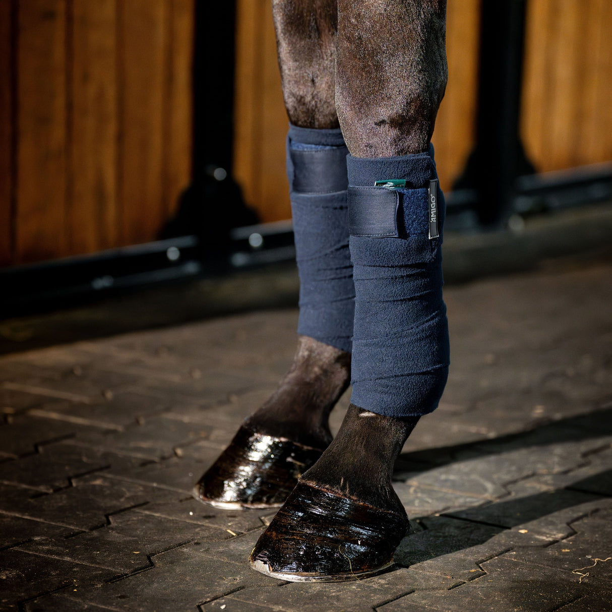 Horseware Ireland Amigo Fleece Bandages #colour_navy