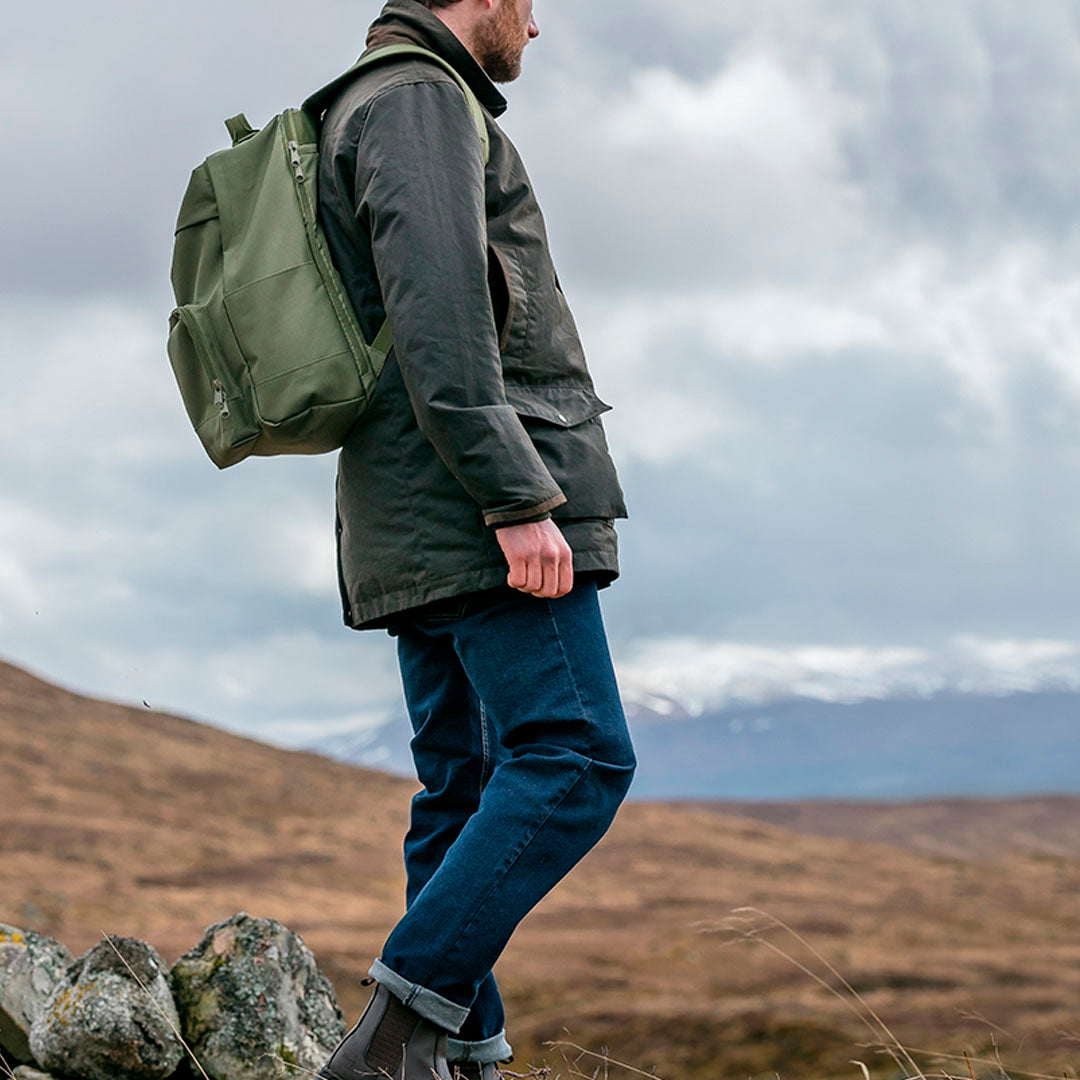 Hoggs of Fife Caledonia Men's Wax Jacket #colour_antique-olive