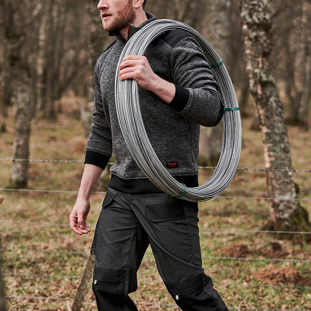 Hoggs of Fife Men's Granite Sweatshirt #colour_charcoal