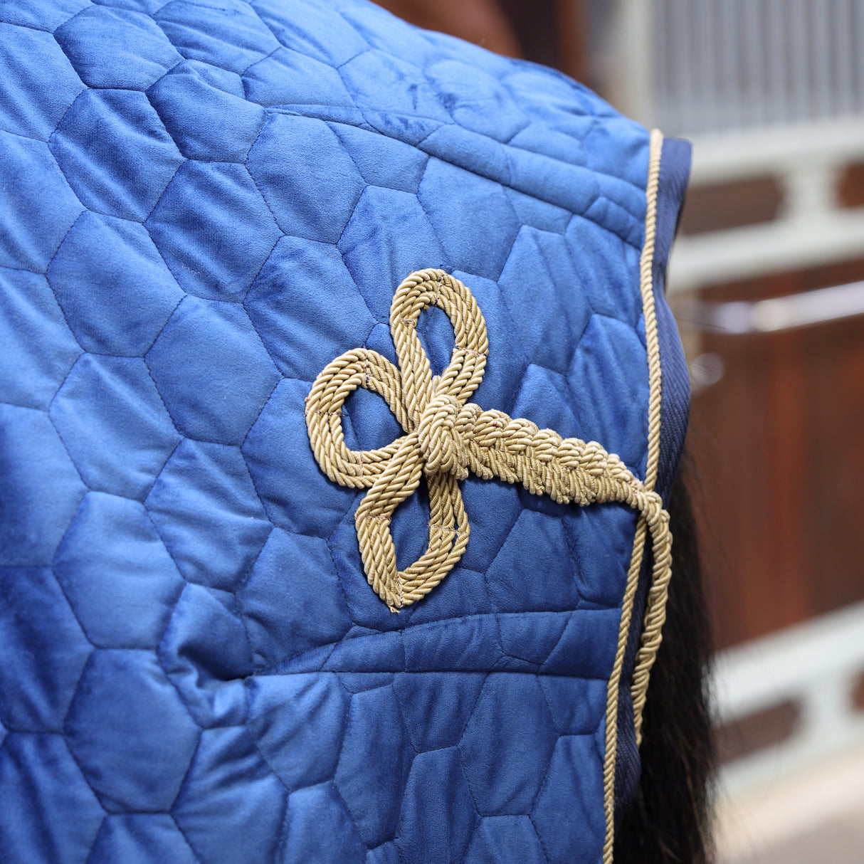 Shires Deluxe Quilted Show Rug #colour_navy