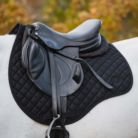 Montar FAIR Jump Saddle Pad #colour_black