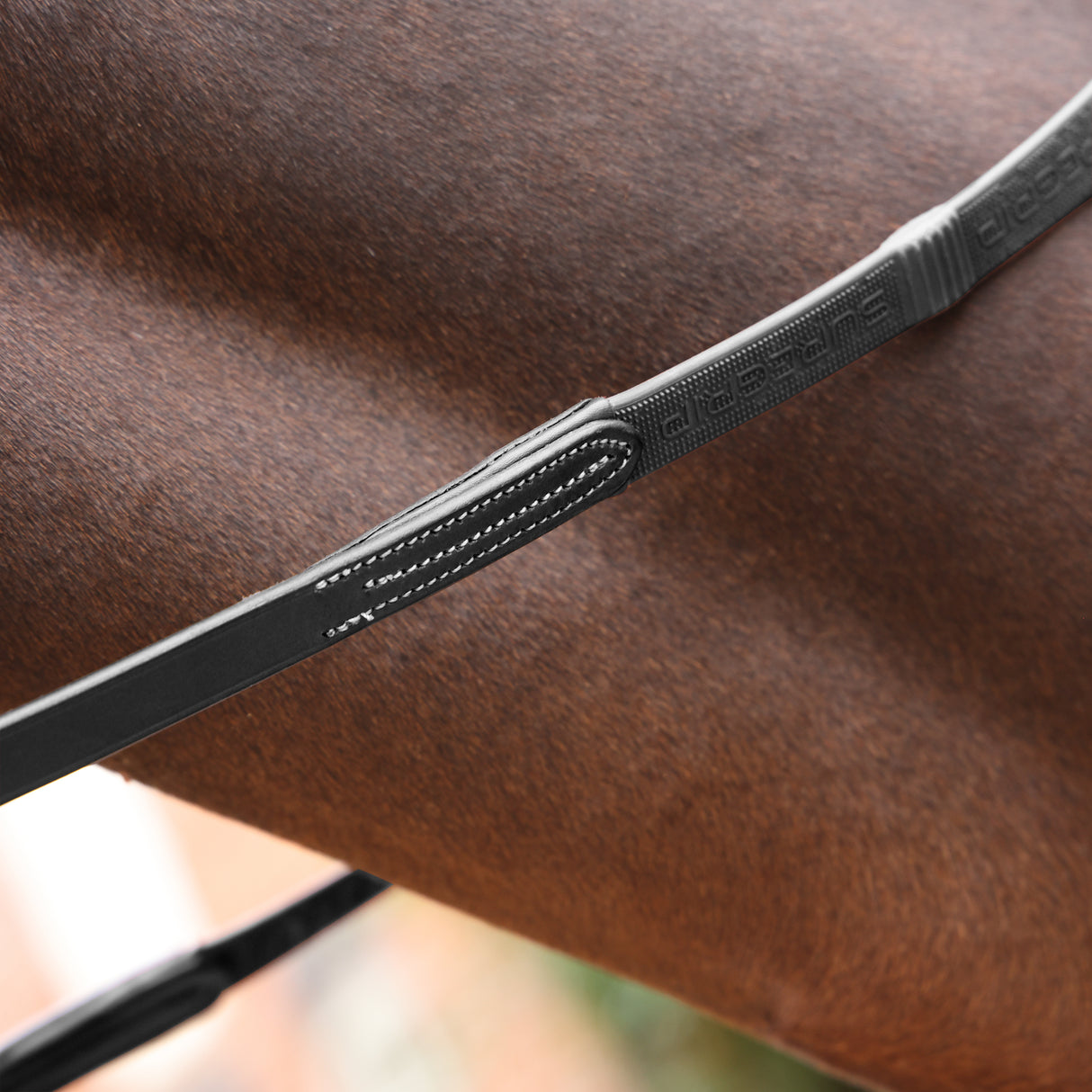Shires Velociti LUSSO Opus SureGrip Reins #colour_black