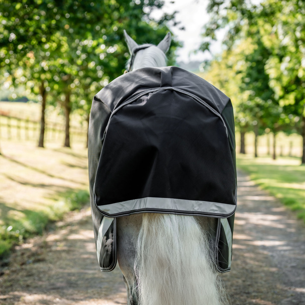 Horseware Ireland Rambo 1680D 100g Turnout Rug #colour_black-thunderstorm-grey-silver