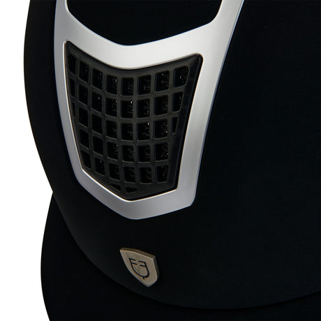 Helmet with colored velvet frame