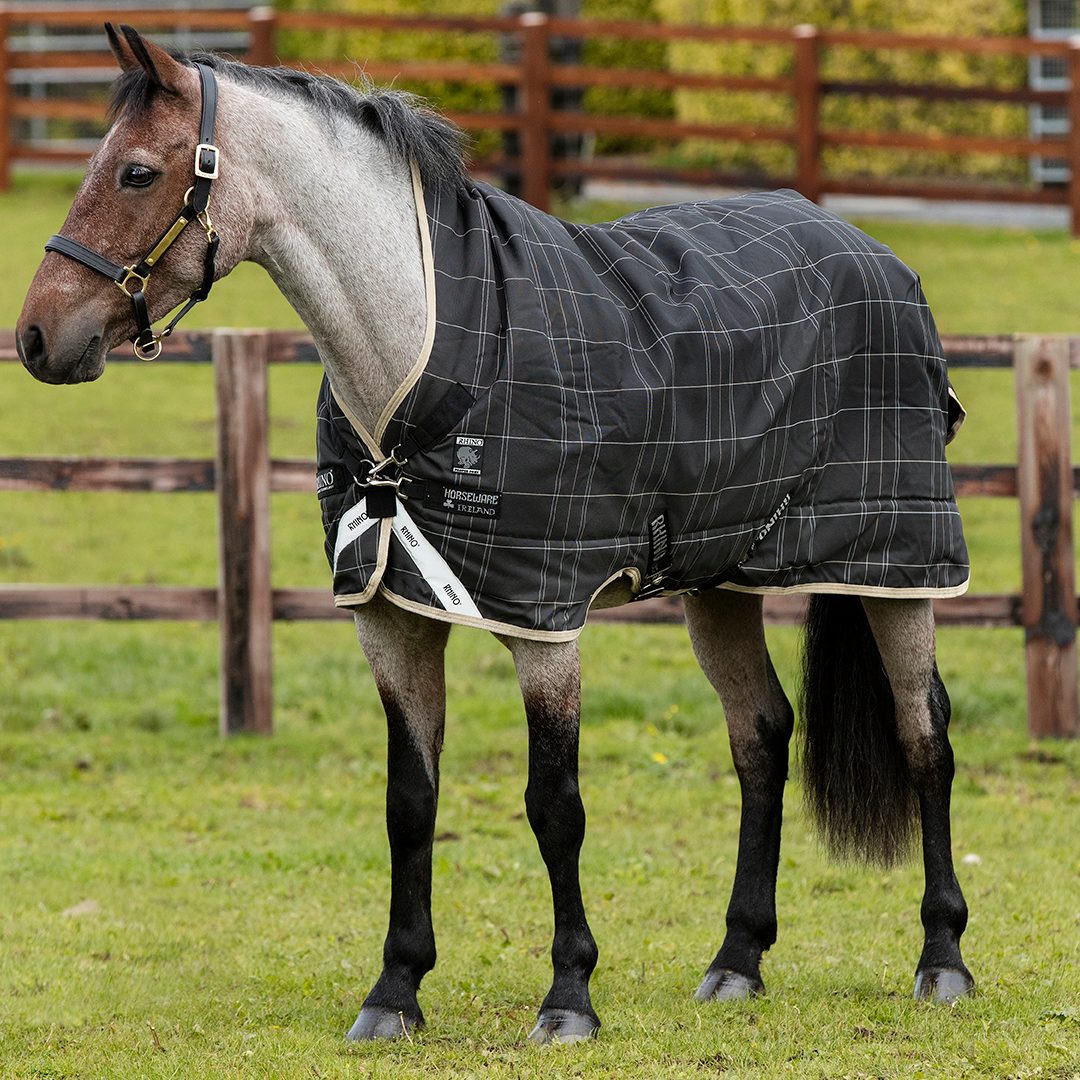 Horseware Ireland Rhino Wug with Vari Layer Medium 250g #colour_black-grey